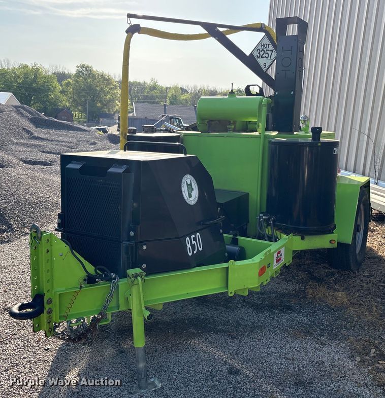 2017 Cimline M1 Magma melter applicator - OB9627