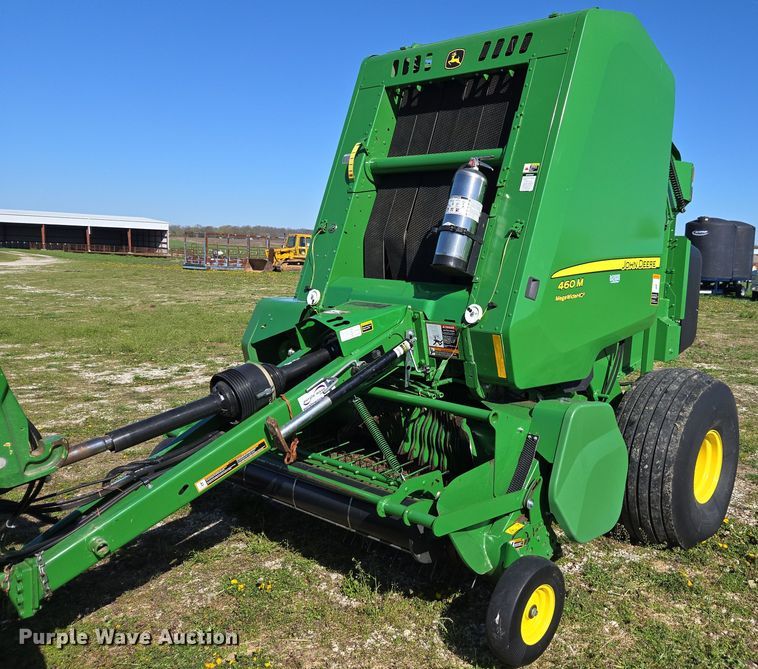 2018 John Deere 460M Mega Wide HC2 round baler - DE2153
