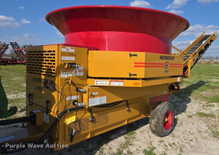 2021 Haybuster 1000 tub grinder - DE2158