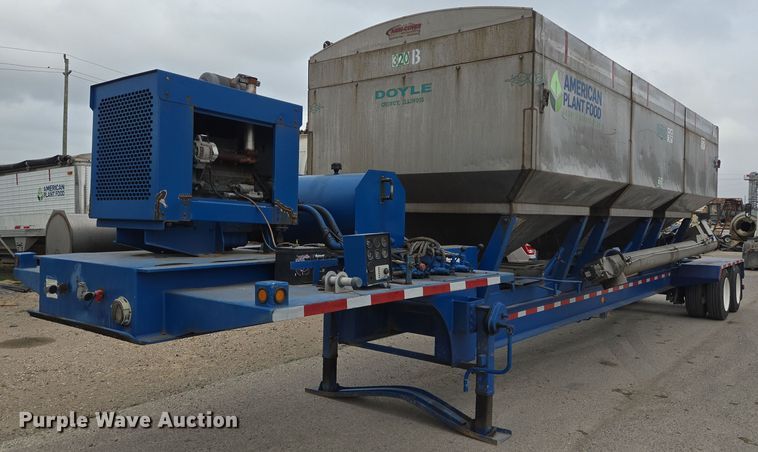 2013 Behnke Enterprises Doyle fertilizer tender trailer - DT4788