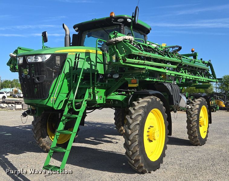 2021 John Deere R4038 sprayer - DW1904