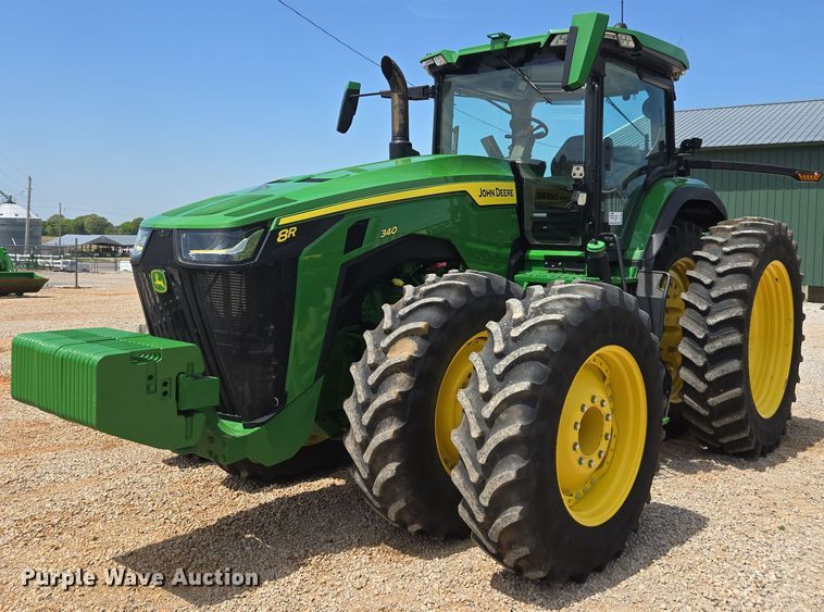 2021 John Deere 8R340 MFWD tractor - DW1909