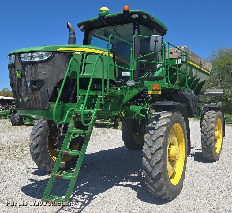 2016 John Deere R4030 spreader - DW1913