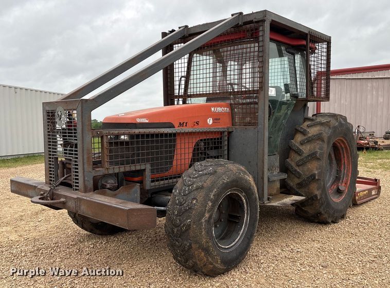 Kubota M105S MFWD tractor - EF3019