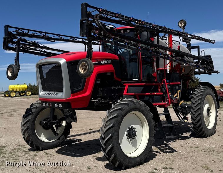 2019 Apache AS1240 sprayer - EG6386
