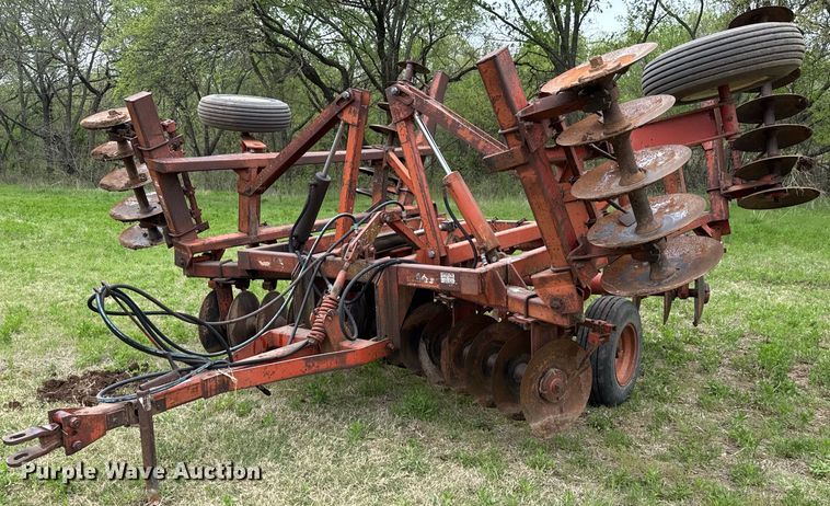Bush Hog 1445 tandem disk - EQ1368