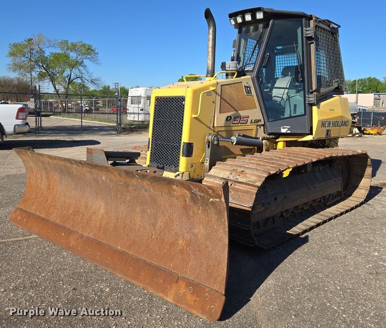 2007 New Holland D95 LGP dozer - EO0652