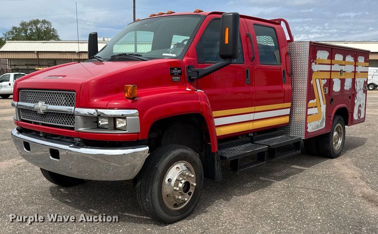 2009 Chevrolet C5500 Crew Cab utility / service truck - EO0666