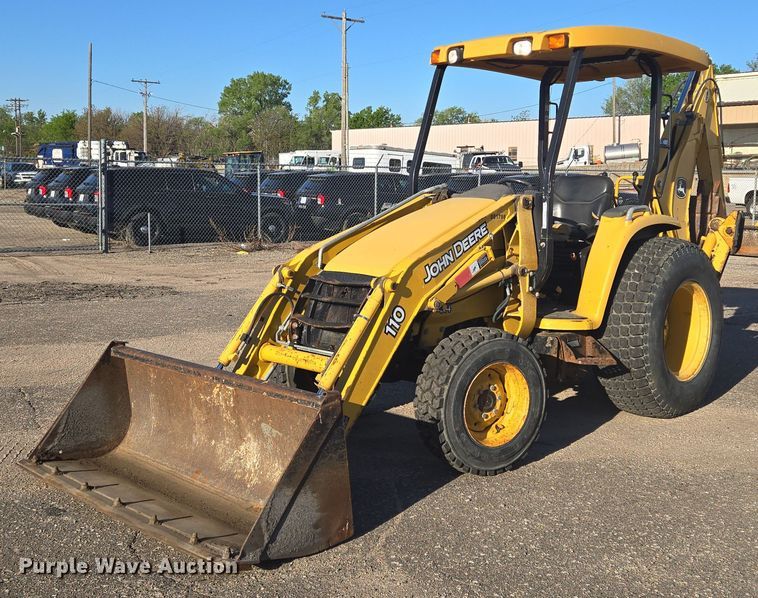 John Deere 110 backhoe - EO0730
