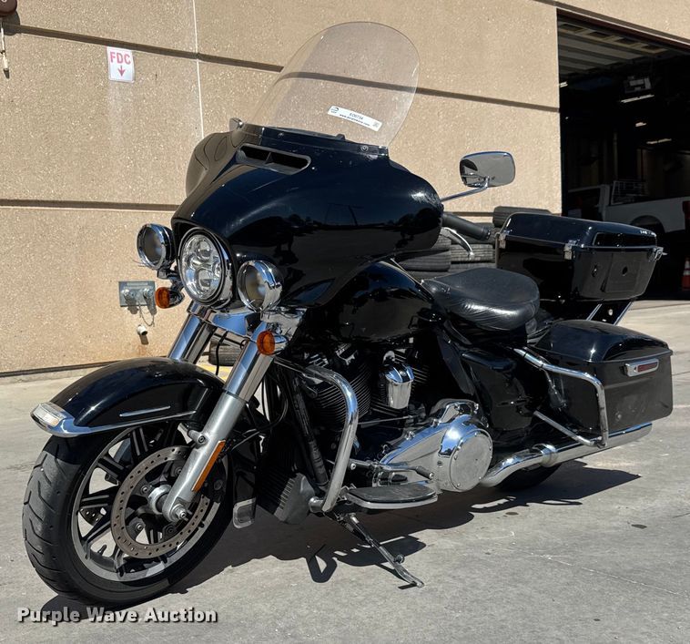 2018 Harley Davidson Electra Glide motorcycle - EO0734