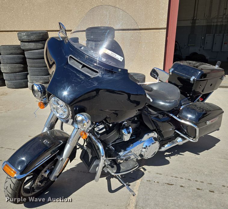 2017 Harley Davidson  Electra Glide  motorcycle - EO0736
