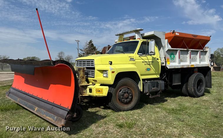 1994 Ford F700 dump truck - EQ1313
