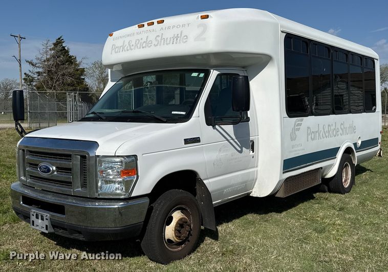 2016 Eldorado Aerotech E450 shuttle bus - EQ1316