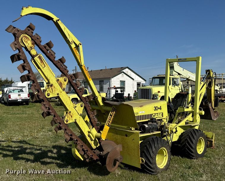 1985 Case 30 + 4 trencher - EQ1326
