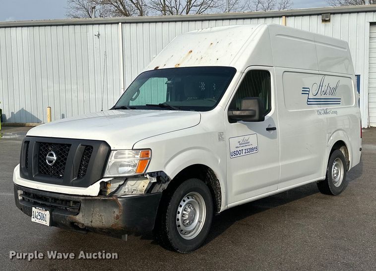 2014 Nissan  NV2500 delivery van - EB2491