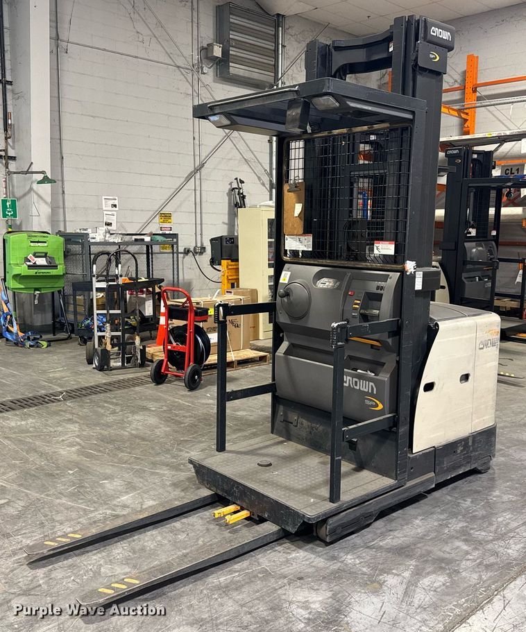 2016 Crown SP3520-30 order picker - EC3550
