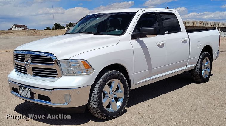 2019 Dodge Ram 1500 Crew Cab pickup truck - EH0279