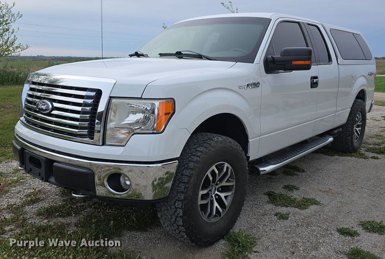 2010 Ford F150 SuperCab pickup truck - EH8898
