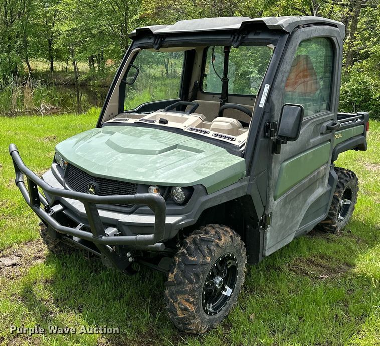 2020 John Deere XUV835R Gator utility vehicle - EJ8689