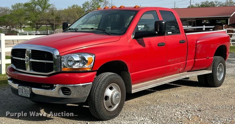 2006 Dodge Ram 3500 Quad Cab pickup truck - EK2942