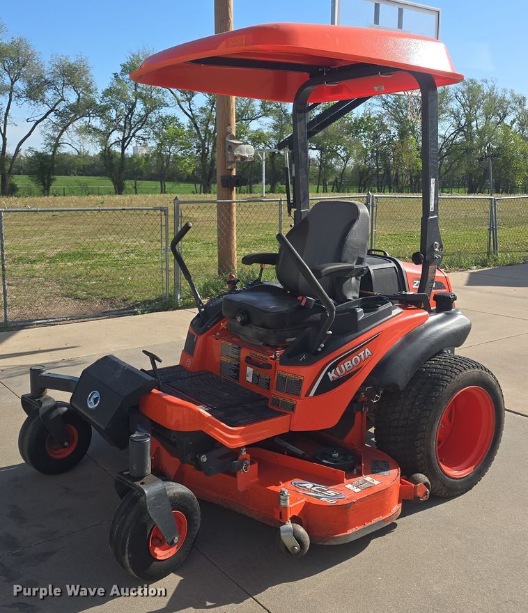 2016 Kubota ZD1211 ZTR lawn mower - EK5170