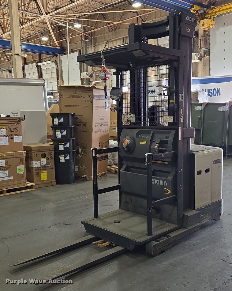 2014 Crown SP3505-30 order picker - EM6023