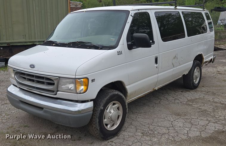 2000 Ford  E350 Super Duty XL van - EM7237