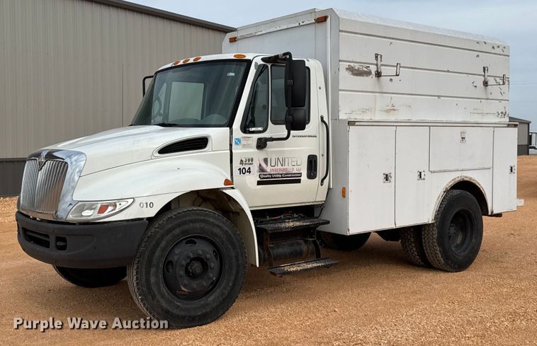 2004 International 4300 utility / service truck - EQ1232