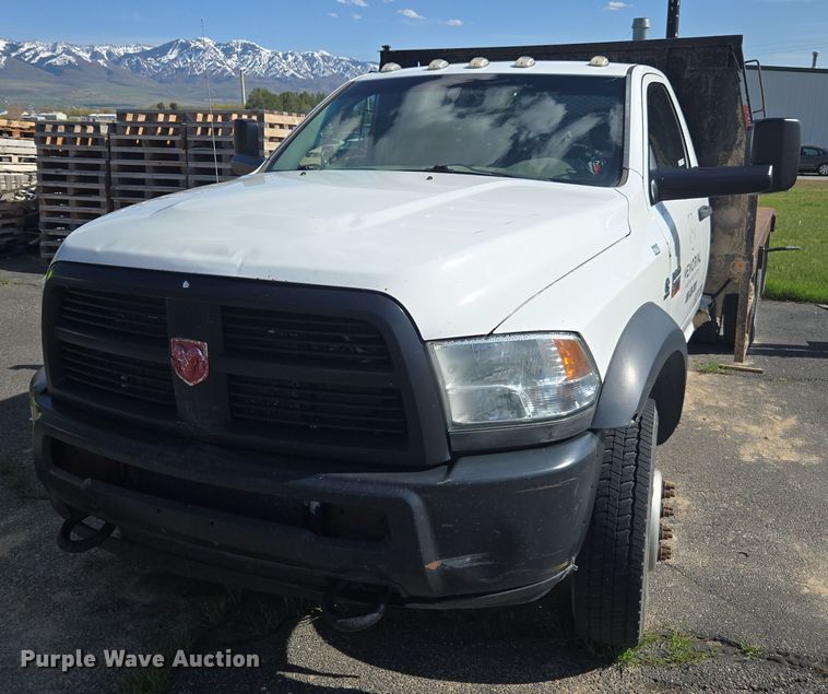 2012 Dodge Ram 4500 flatbed truck - FB9364
