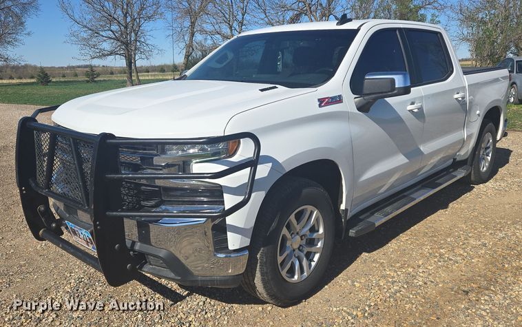 2021 Chevrolet Silverado 1500 LT Crew Cab pickup truck - NV9821