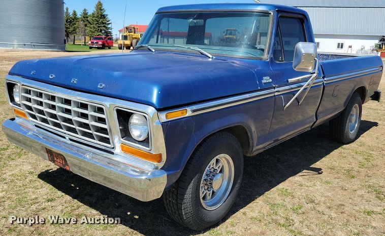 1978 Ford F250 Custom pickup truck - NV9826