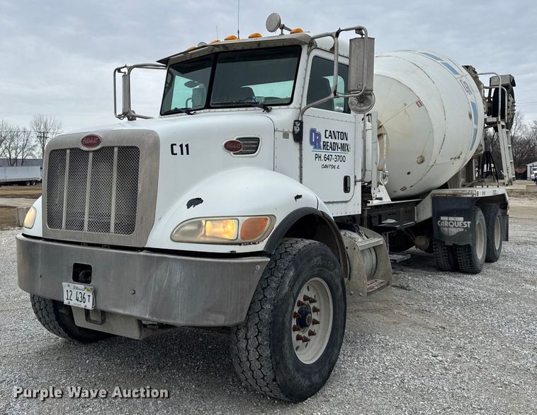 2008 Peterbilt 340 ready mix truck - DH9841