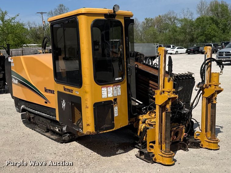 2013 Vermeer D24X40 II directional boring unit - DO0876