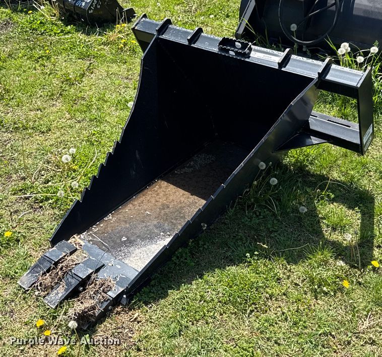 Titan skid steer stump bucket - DO0936