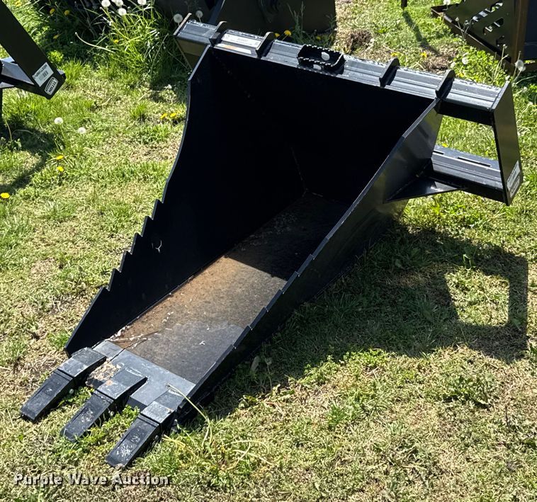 Titan skid steer stump bucket - DO0937