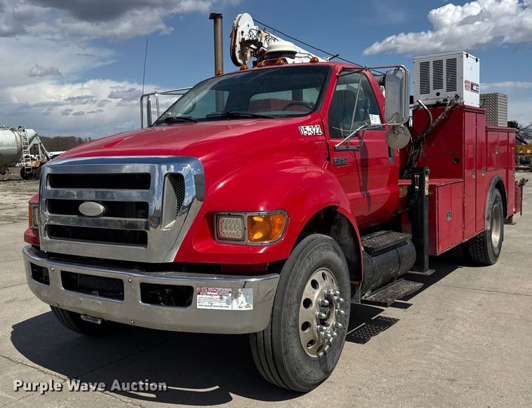 2008 Ford F750 Super Duty XLT utility / service truck - DU3449