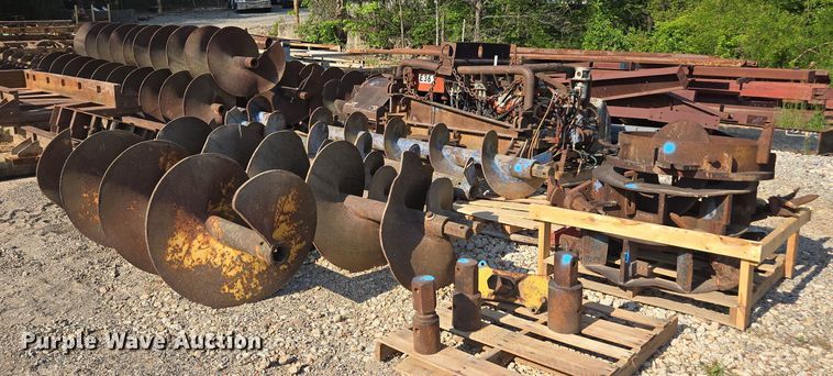 American Auger horizontal boring unit - DW1930