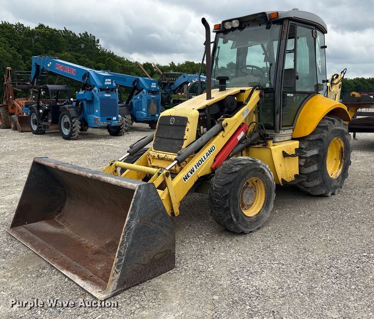 2006 New Holland B95 backhoe - DY2465