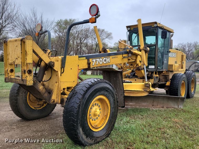 2002 John Deere 770CH Series II motor grader - EA2430