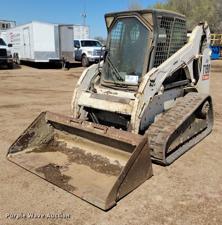 2012 Bobcat T190 tracked skid steer loader - EA2434