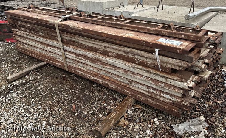 Approximately 60 concrete forms - EB2507