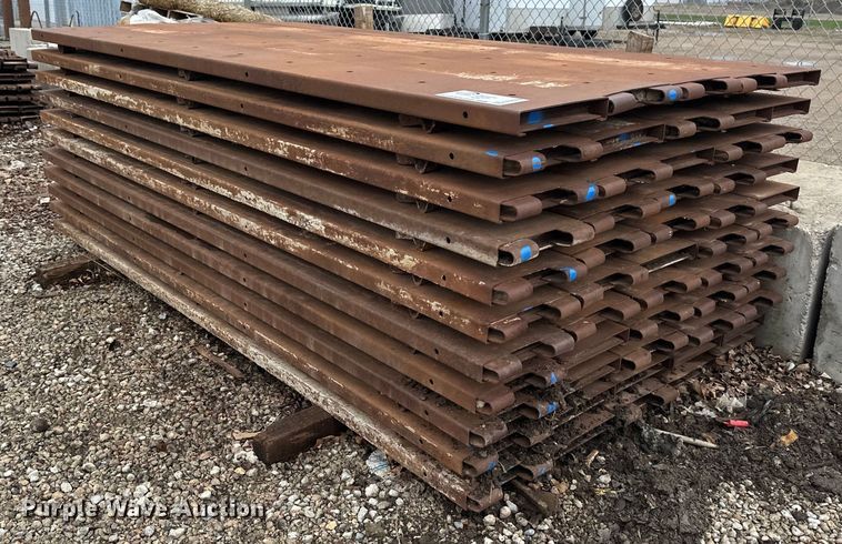 Approximately 55 concrete forms - EB2508