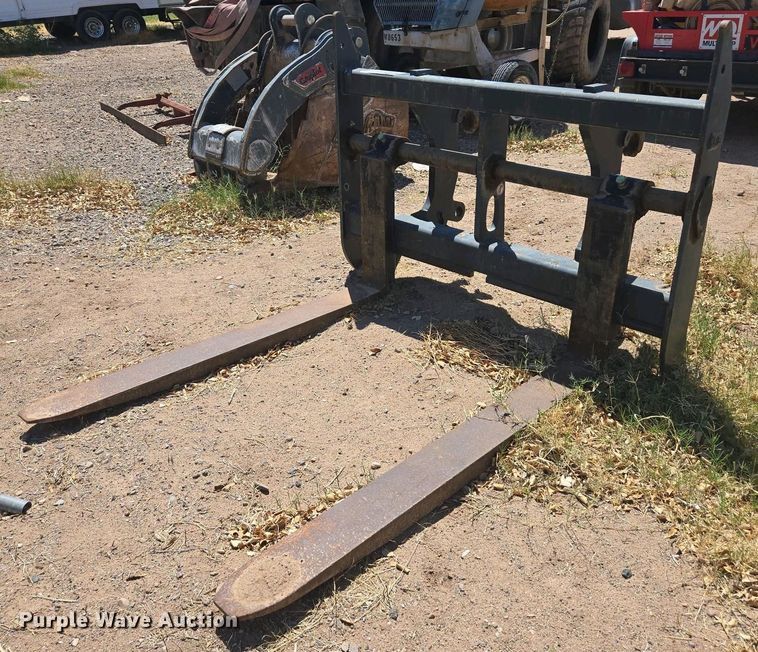 Paladin wheel loader forks - EC0962