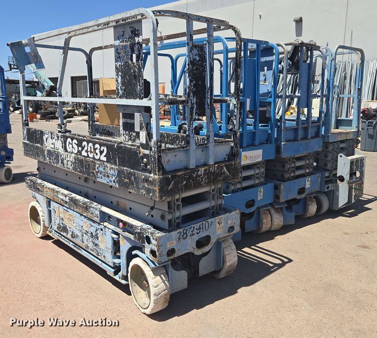 (4) scissor lifts - EC0980