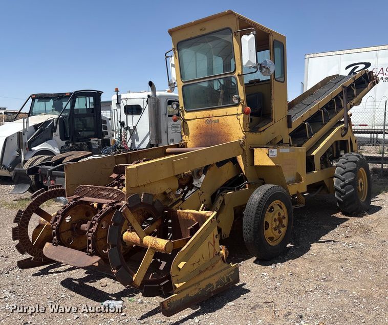 1979 Athey 7-12D windrow elevator - EF3035