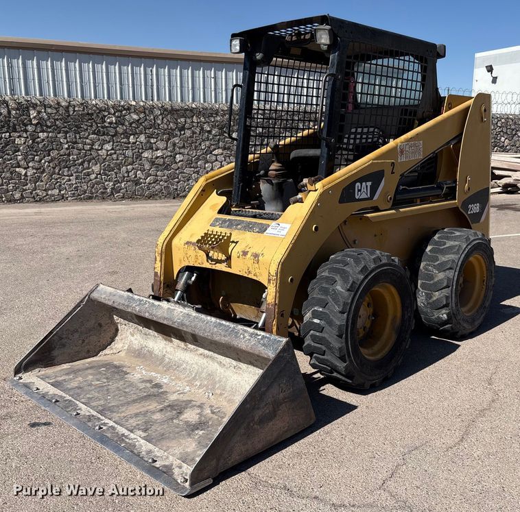 2008 Caterpillar 236B skid steer loader - EF3040