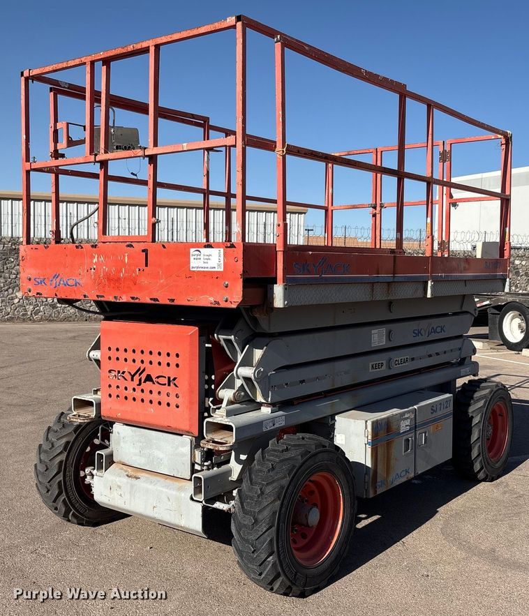 Skyjack SJ7127 scissor lift - EF3054