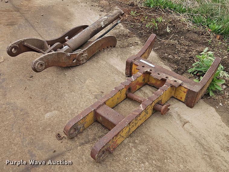 CP excavator thumb - EI8989