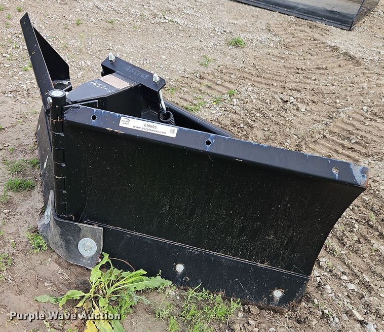 Blue Diamond 122310-25 compact utility loader snow pusher - EI8995