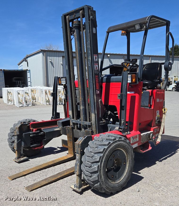 2015 Moffett M8 55.4 forklift - EM6022
